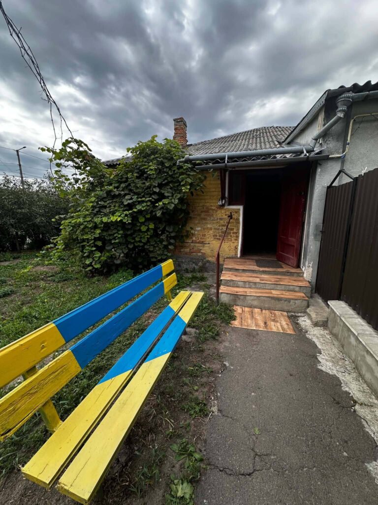 Продається 2х кімнатна квартира барачного типу